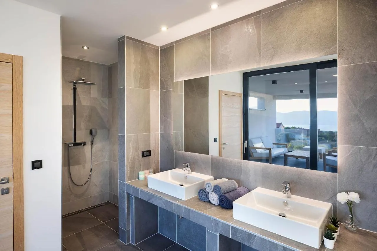First Residence Villa Middlearth Linardici Croatia