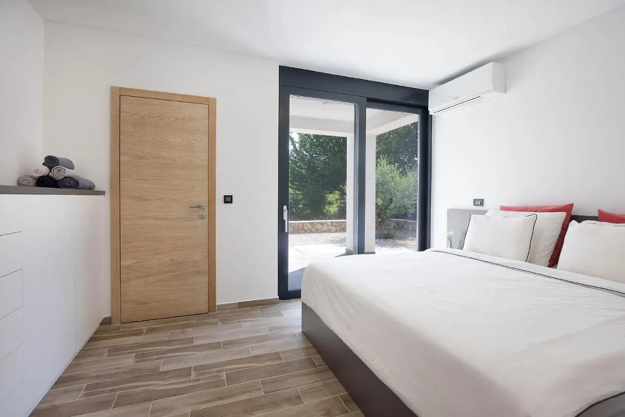 First Residence Villa Middlearth Linardici Croatia